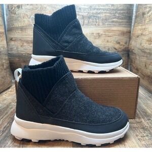 Merrell Women's Cloud Renew Bluff Snow Boots Black Ankle Shoes NEW - Size 10.5